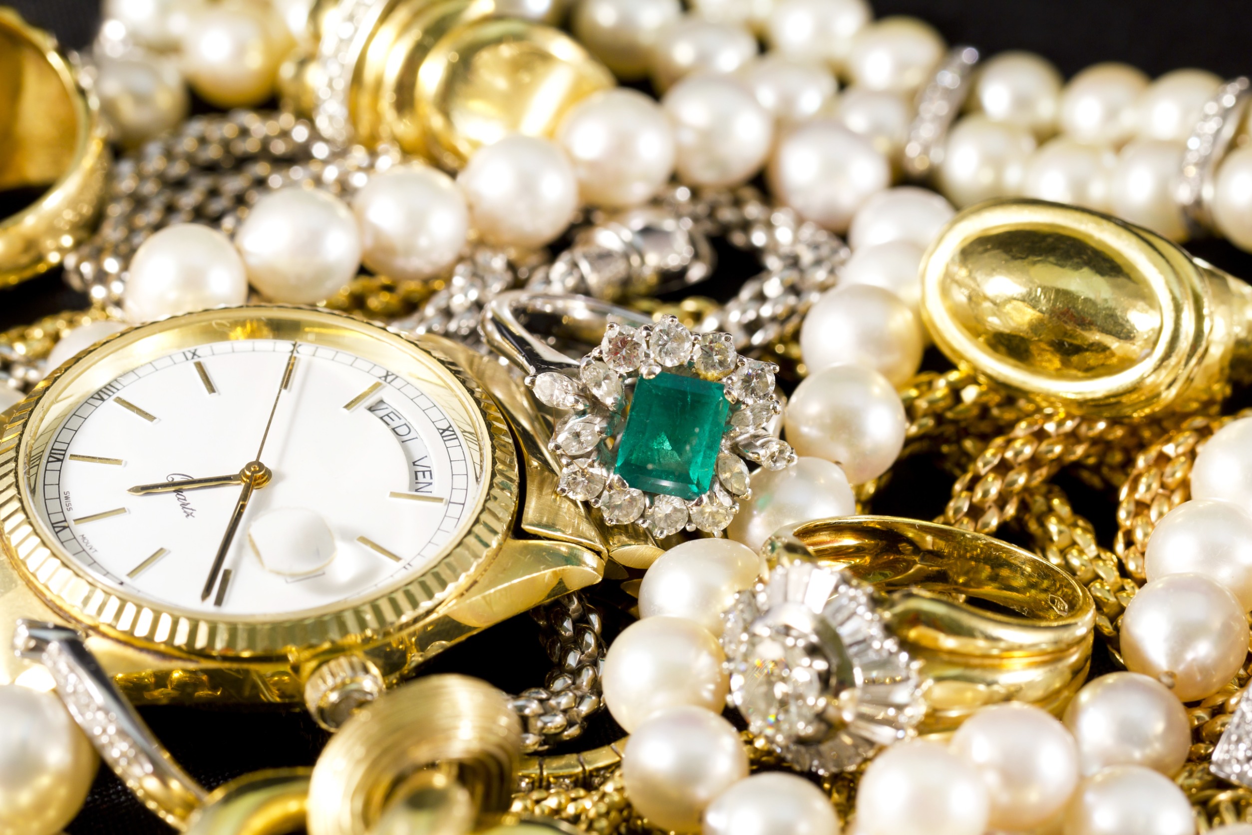 Vintage Jewelry Hidden Gems in Your Drawers